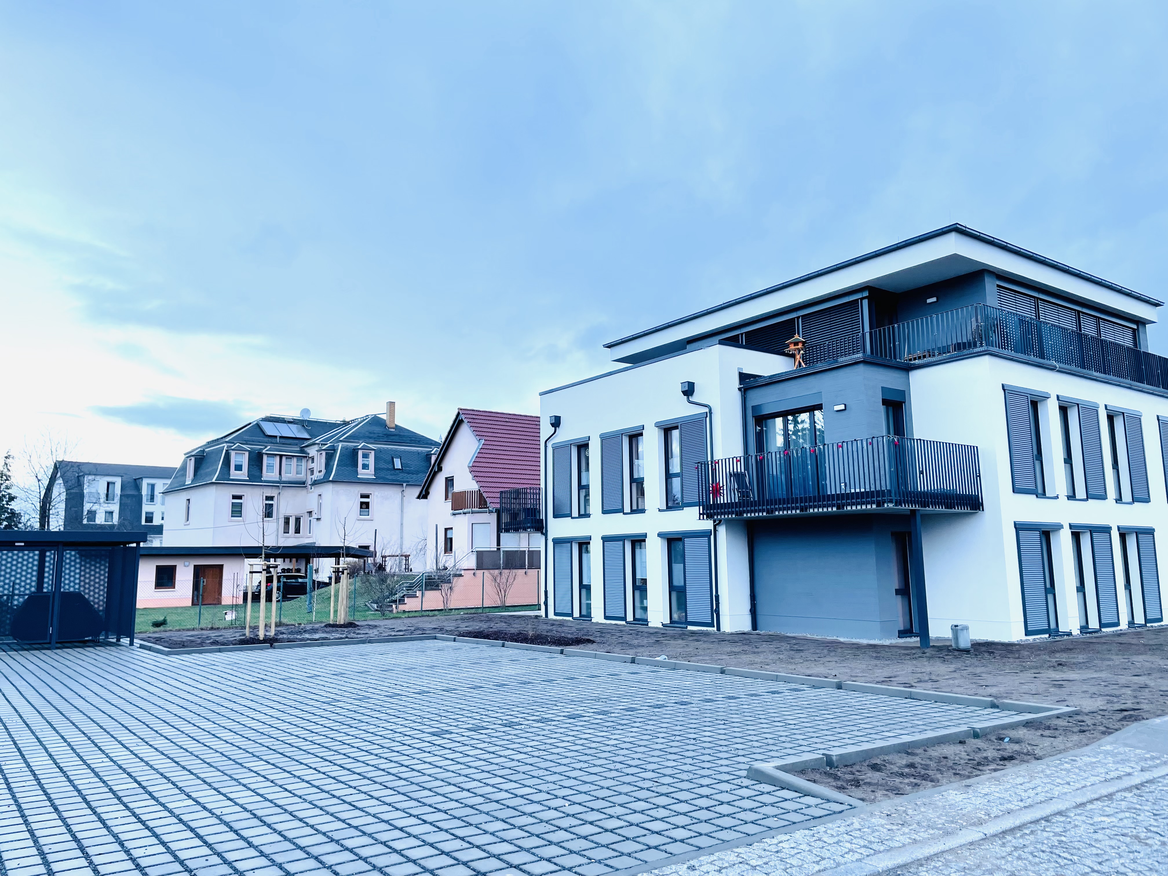 aussenstellplatz-geschwister-scholl-strasse-2-6